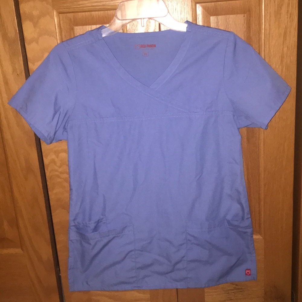 Scrub top